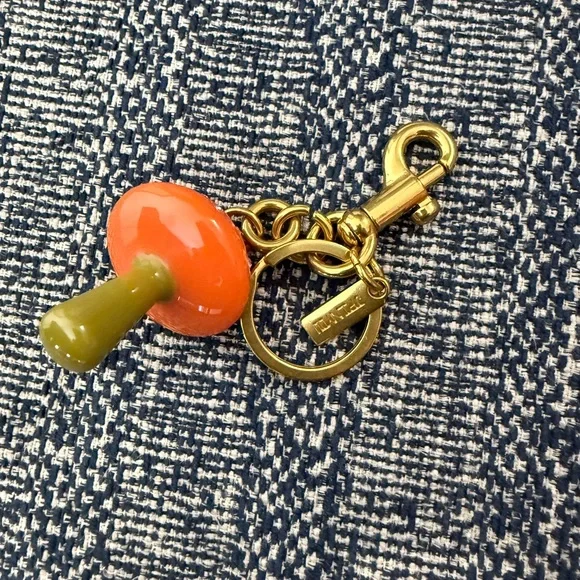 Mushroom Keychain/Bag Charm- Orange or Red - Picture 6 of 8